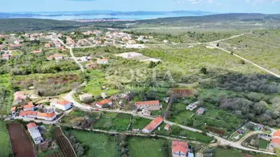 Building plot 730 m², Debeljak - quiet location