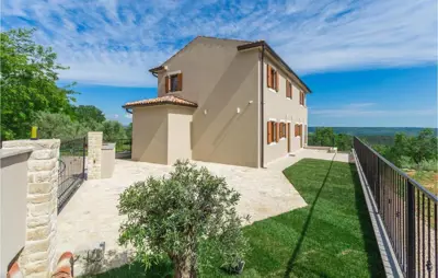 House for sale in Buje, 150 m² - 3