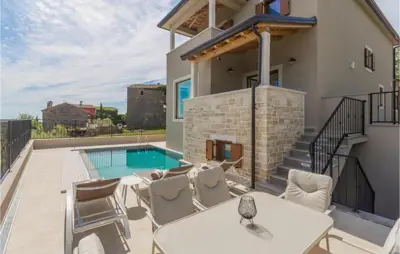 House for sale in Buje, 150 m² - 2