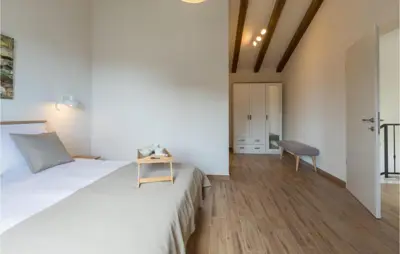 House for sale in Buje, 150 m² - 18