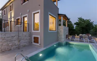 Haus zum Kauf in Buje, 150 m²