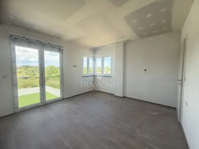 House for sale in Svetvinčenat, 160 m² - 17