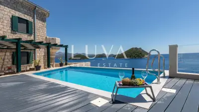 Unique holiday home on a deserted island, investment opportunity - 14
