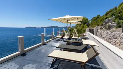 Unique holiday home on a deserted island, investment opportunity - 9