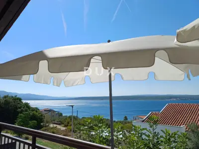 Haus 251 m², Maslenica - 3 Wohneinheiten, Meerblick