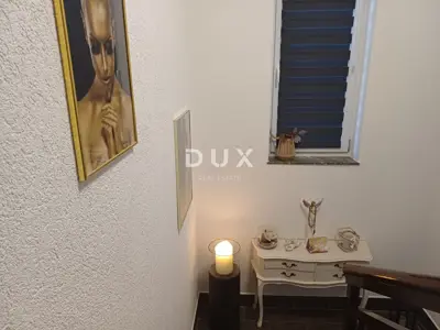 Haus 251 m², Maslenica - 3 Wohneinheiten, Meerblick - 5