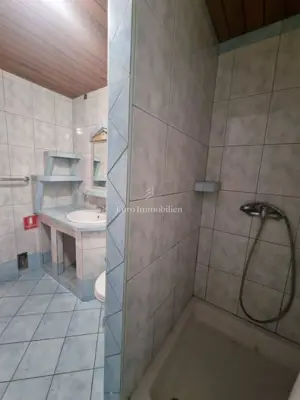Kuća na moru s dva apartmana, 100 m od plaža - 10