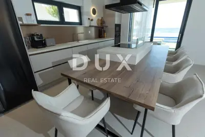 Villa 313 m², Zaton - direkt am Strand und mit Meerblick - 3