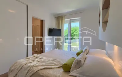 Istra, Labin, predivna kuća sa bazenom na zemljištu od 4261 m², mirna lokacija - 8