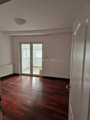 House 300 m², Maksimir - attractive location and yard - 13