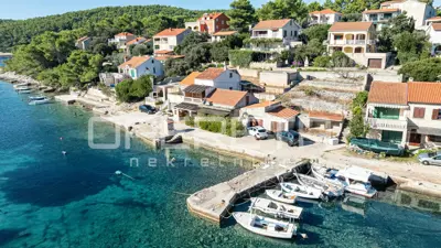 House by the sea, Vela Luka, island of Korčula - quiet bay Tri Porte - 1