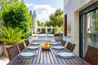House for sale in Pridraga, 172 m² - 14