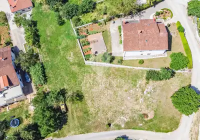 Building plot 1,504 m², Poreč - quiet location - 2
