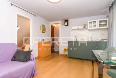 Stan 30 m², Trešnjevka sjever - novouređen i terasa - 2
