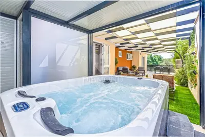 Wohnung zum Kauf in Pješčana Uvala, 120 m² - 11