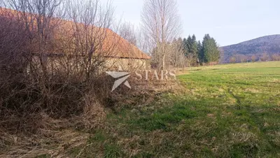 Immobilie in Plaški, ruhige Lage und Obstgarten - 18