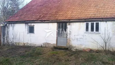 Immobilie in Plaški, ruhige Lage und Obstgarten - 8