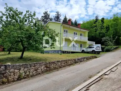 Haus 220 m², Labin - ruhige Straße und zwei Wohneinheiten - 3