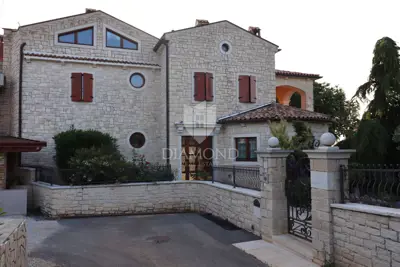 Steinvilla in Poreč, Meerblick und Pool - 2