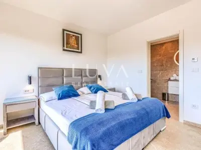 Villa 217 m², Poreč - Pool, Sauna und Fitnessraum - 11