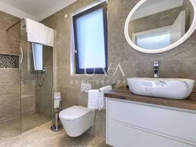 Villa 217 m², Poreč - Pool, Sauna und Fitnessraum - 12