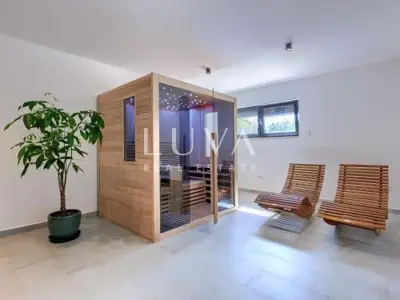 Villa 217 m², Poreč - Pool, Sauna und Fitnessraum - 20