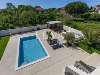 Villa 217 m², Poreč - Pool, Sauna und Fitnessraum - 15