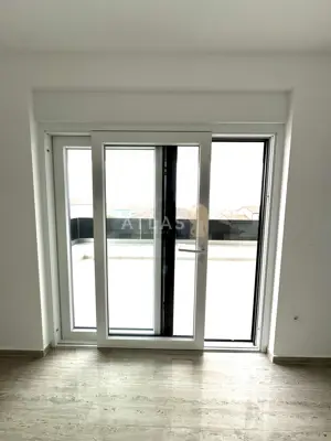 Stan 91,81 m², Novigrad - 2 spavaće sobe i terasa - 4