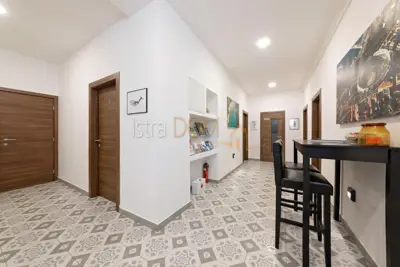 *Stan u centru Pule sa 4 studio apartmana* - 13