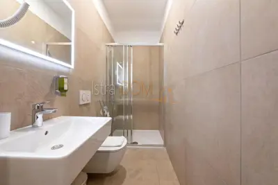 *Stan u centru Pule sa 4 studio apartmana* - 9