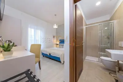 *Stan u centru Pule sa 4 studio apartmana* - 6