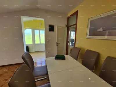 Blizina Ližnjana u malom istarskom mjestu, samostojeća kuća površine 103 m² - 14