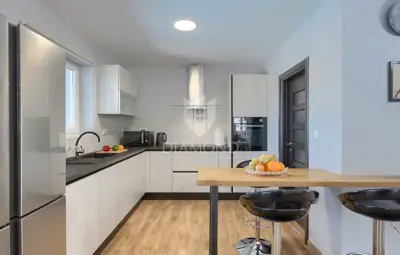 Exklusive Villa in ruhiger Lage unweit der Stadt Labin - 15