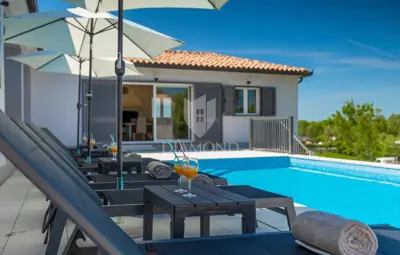 Exklusive Villa in ruhiger Lage unweit der Stadt Labin - 4