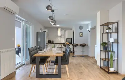 Exklusive Villa in ruhiger Lage unweit der Stadt Labin - 19