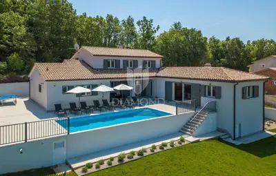 Exklusive Villa in ruhiger Lage unweit der Stadt Labin - 2
