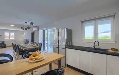Exklusive Villa in ruhiger Lage unweit der Stadt Labin - 22