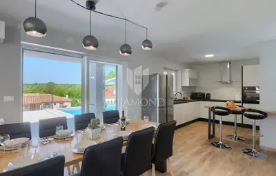 Exklusive Villa in ruhiger Lage unweit der Stadt Labin - 13