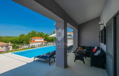 Exklusive Villa in ruhiger Lage unweit der Stadt Labin - 8