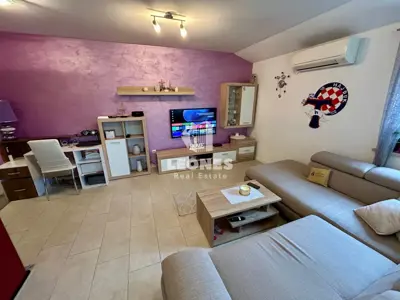 Apartment 65 m², Novigrad, quiet location near the center and the sea - 3