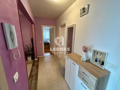 Apartment 65 m², Novigrad, quiet location near the center and the sea - 9