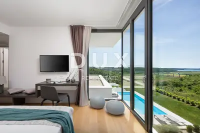 Villa 258 m², Novigrad - panoramic sea view - 16