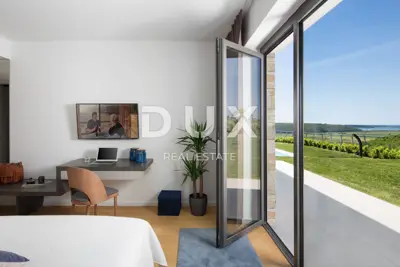 Villa 258 m², Novigrad - panoramic sea view - 10