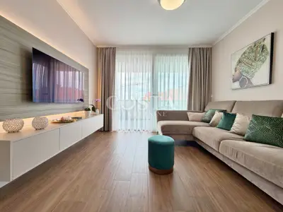 Stan 95,75 m², Plovanija Zadar - 3 sobe, balkon