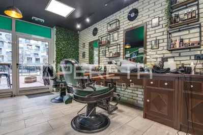 Gewerberaum 44 m², Špansko, frequentierte Lage - 2