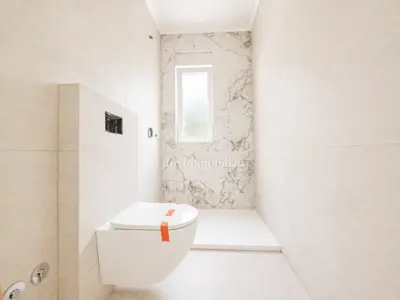 Kuća u Malinskoj, vrt 110 m² i djelomičan pogled na more - 8