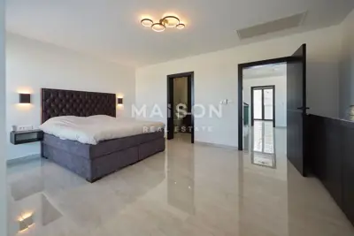 Villa 370 m², Trogir - luxuriöse Lage und Blick auf die Adria - 17