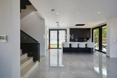 Villa 370 m², Trogir - luxuriöse Lage und Blick auf die Adria - 4