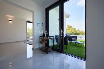 Villa 370 m², Trogir - luxuriöse Lage und Blick auf die Adria - 11