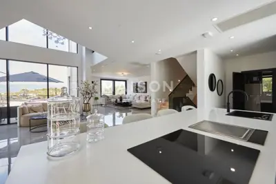 Villa 370 m², Trogir - luxuriöse Lage und Blick auf die Adria - 2